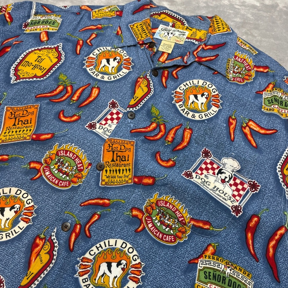 Big Dogs Mens Chili Pepper Novelty Shirt Sz L Blue Graphic Rayon Button Up Camp